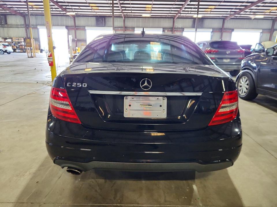 Aukcja sprzedaży 2013 Mercedes-benz C, vin: WDDGF4HB1DR272980, numer aukcji: 61807306