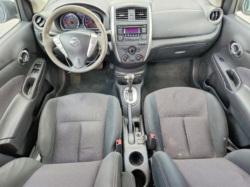 61988036 :رقم المزاد ، 3N1CN7AP5FL887984 vin ، 2015 Nissan Versa مزاد بيع