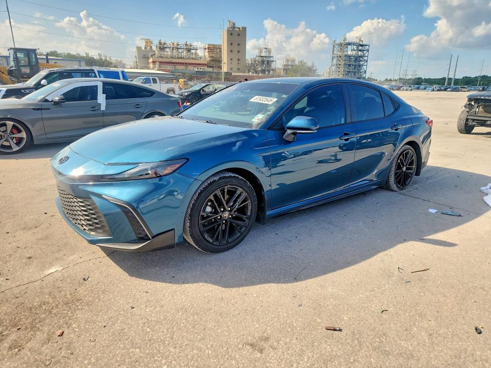 Auction sale of the 2026 Toyota Camry, vin: 4T1DAACKXTU724823, lot number: 61932646