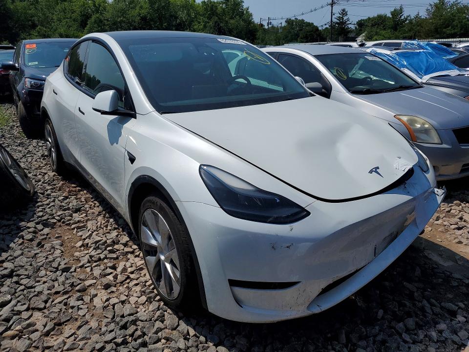 Продажа на аукционе авто 2023 Tesla Model Y, vin: 7SAYGAEEXPF675006, номер лота: 62010276