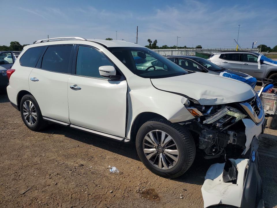 Продажа на аукционе авто 2018 Nissan Pathfinder, vin: 5N1DR2MM0JC611920, номер лота: 62261306