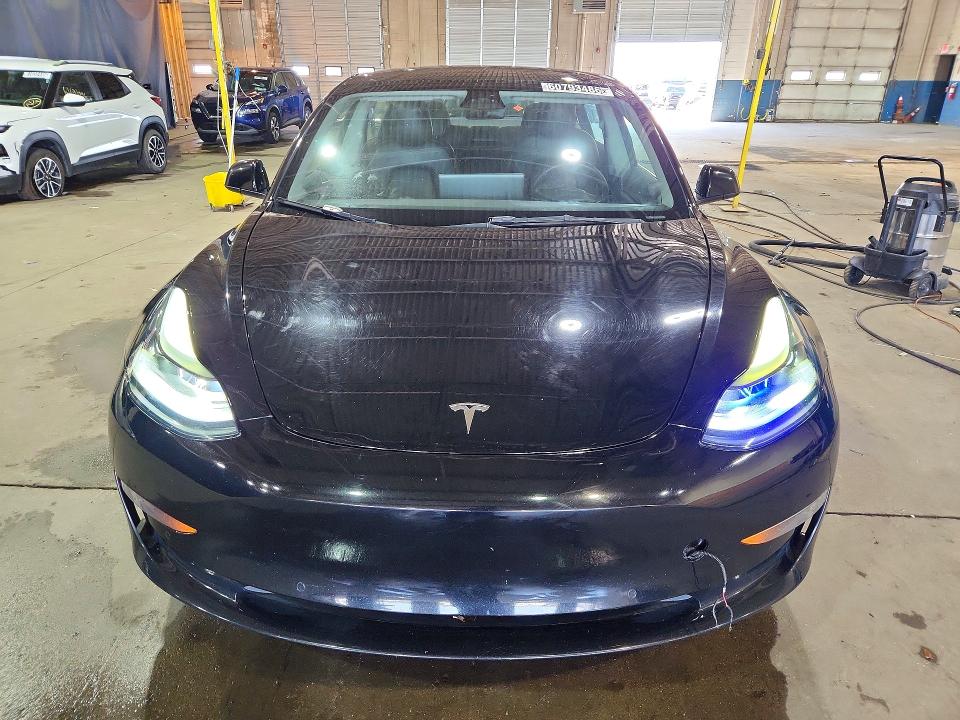 60793486 :رقم المزاد ، 5YJ3E1EA6NF369654 vin ، 2022 Tesla Model 3 مزاد بيع
