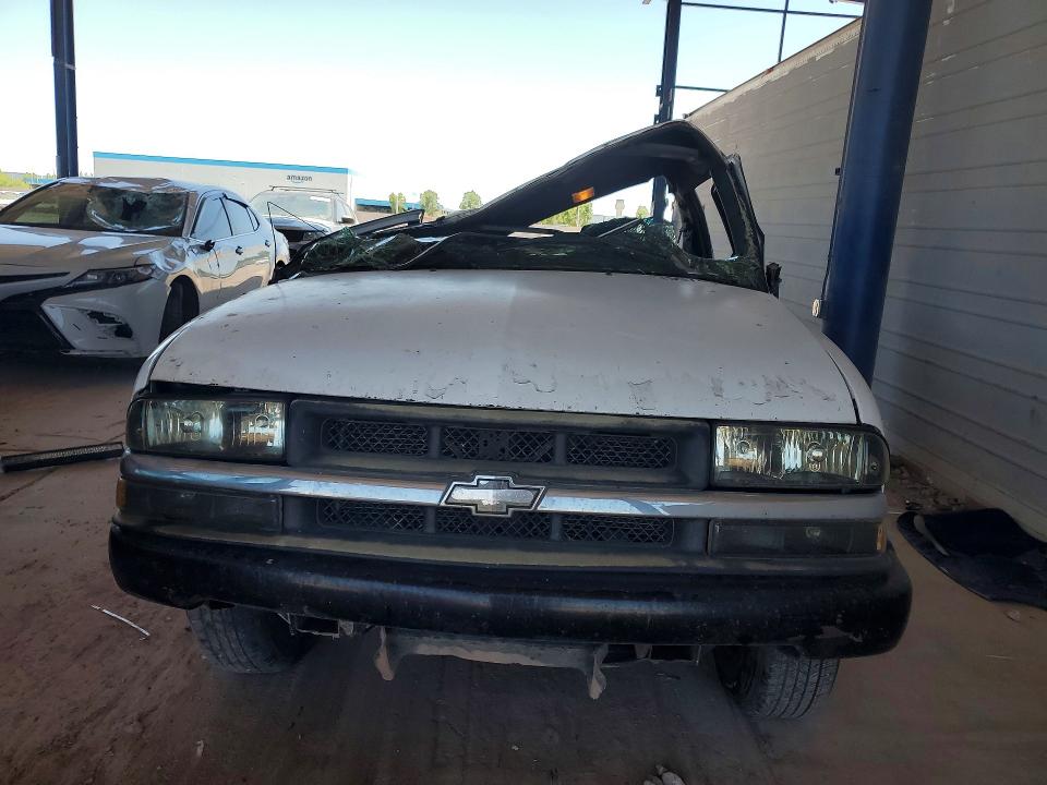 59745246 :رقم المزاد ، 1GCCS145228227438 vin ، 2002 Chevrolet S Truck مزاد بيع