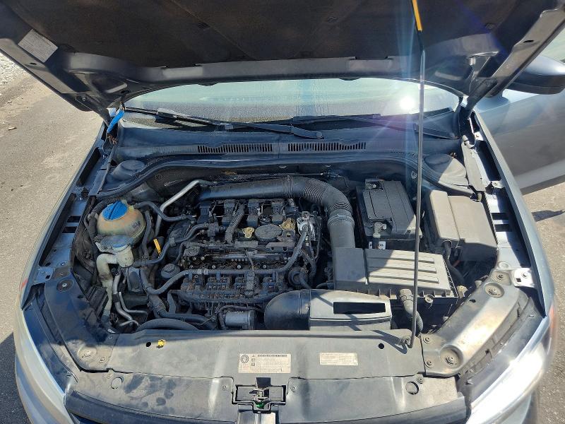 60715436 :رقم المزاد ، 3VWD17AJXFM251111 vin ، 2015 Volkswagen Jetta مزاد بيع