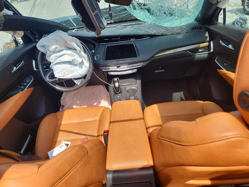 61980886 :رقم المزاد ، 1GYFZER41LF089589 vin ، 2020 Cadillac Xt4 مزاد بيع