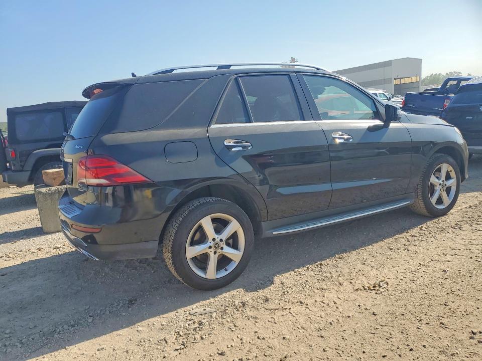Продажа на аукционе авто 2018 Mercedes-benz Gle, vin: 4JGDA5HB1JB100935, номер лота: 60043656