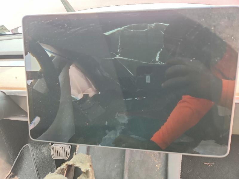 Продажа на аукционе авто 2024 Tesla Model Y, vin: 7SAYGDED1RF096398, номер лота: 67030696
