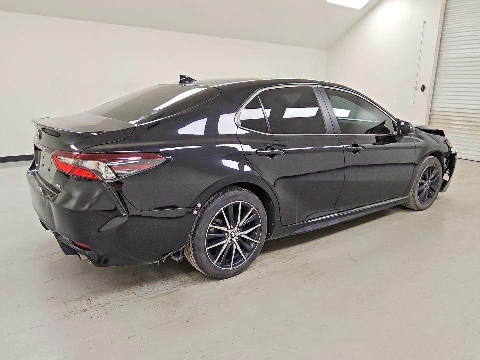 2023 Toyota Camry მანქანა იყიდება აუქციონზე, vin: 4T1G11AKXPU766964, აუქციონის ნომერი: 60962266