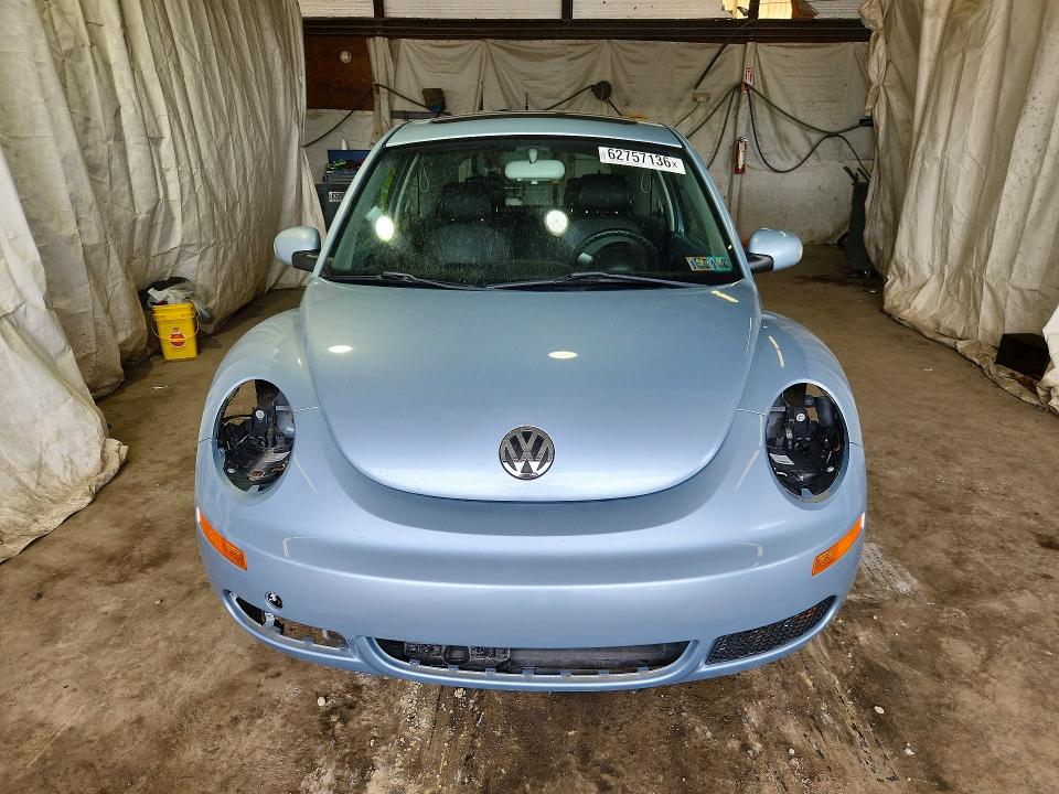 2010 Volkswagen New Beetle მანქანა იყიდება აუქციონზე, vin: 3VWRG3AG1AM014355, აუქციონის ნომერი: 62757136
