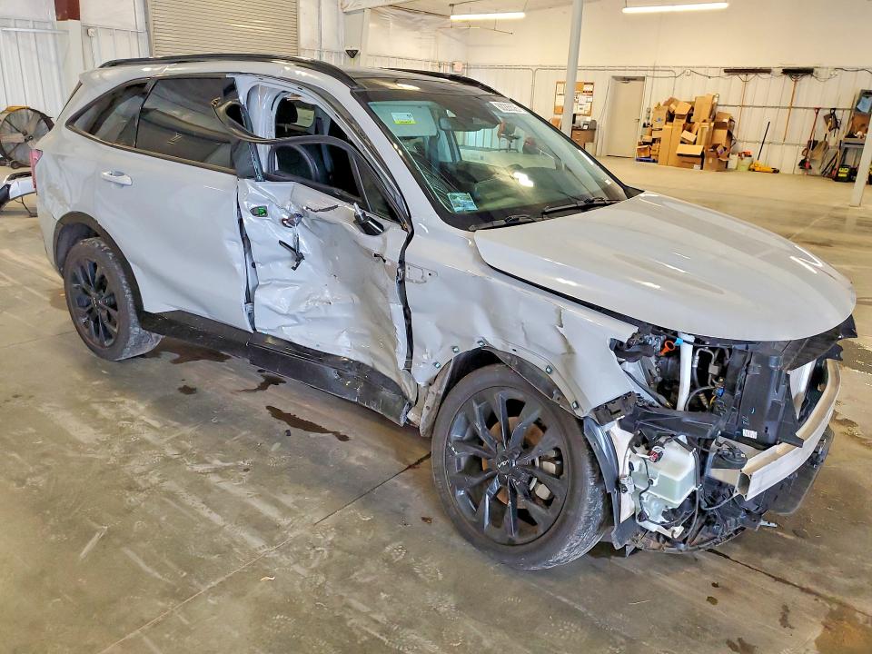 Продажа на аукционе авто 2023 Kia Sorento, vin: 5XYRKDLF3PG200979, номер лота: 60285526