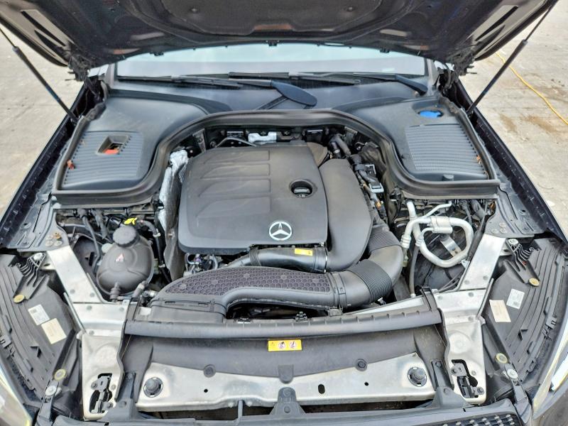 62402696 :رقم المزاد ، W1N0G8DB9MF926611 vin ، 2021 Mercedes-benz Glc مزاد بيع