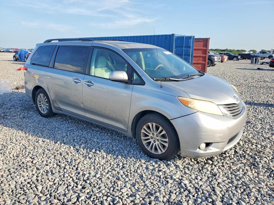 Продажа на аукционе авто 2012 Toyota Sienna, vin: 5TDYK3DC1CS239822, номер лота: 59786286