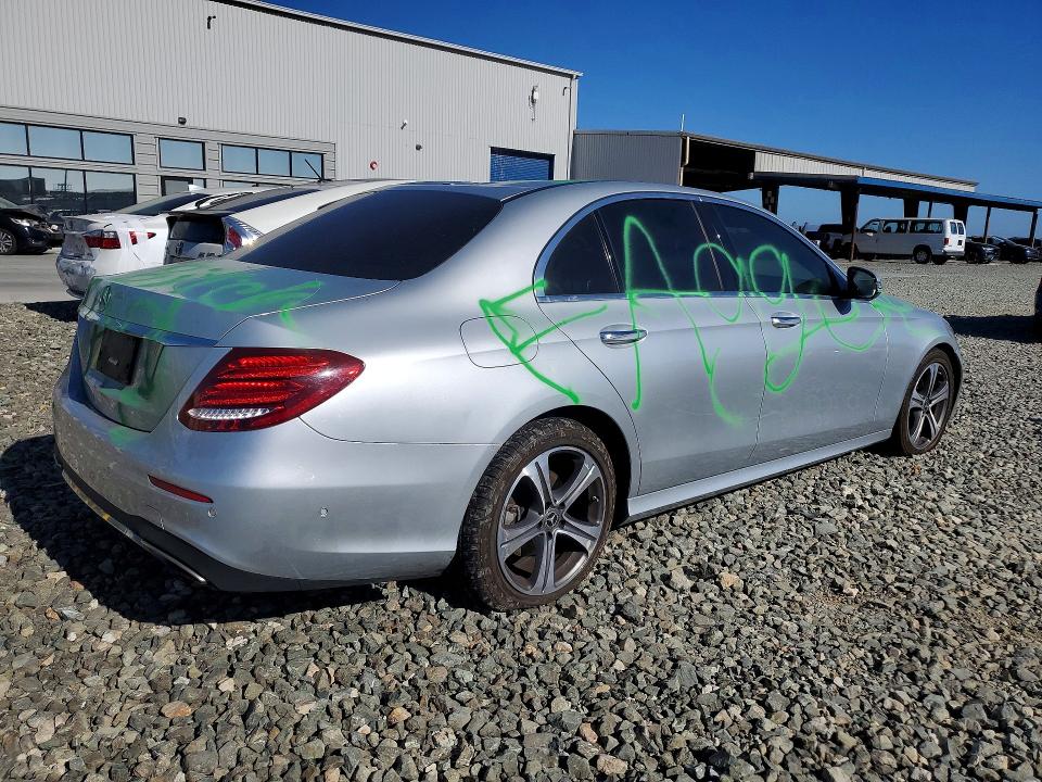 2018 Mercedes-benz E მანქანა იყიდება აუქციონზე, vin: WDDZF4JB0JA458037, აუქციონის ნომერი: 60890726