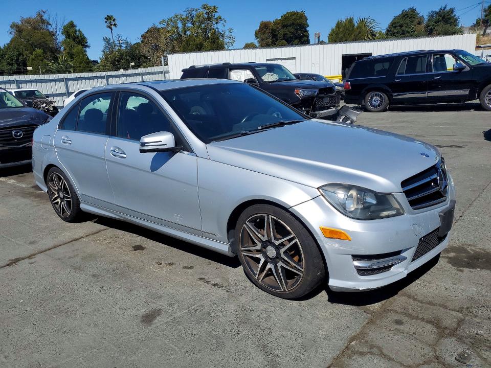 Auction sale of the 2014 Mercedes-benz C, vin: WDDGF4HB2ER306863, lot number: 62915126