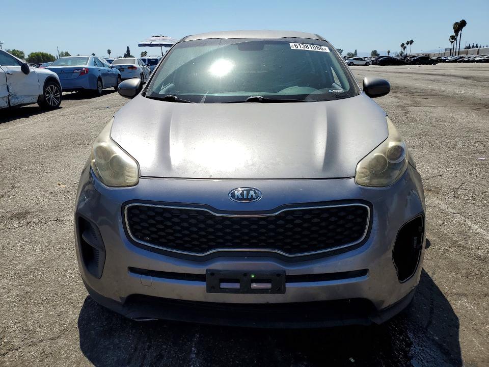 61381086 :رقم المزاد ، KNDPM3AC0J7338276 vin ، 2018 Kia Sportage مزاد بيع