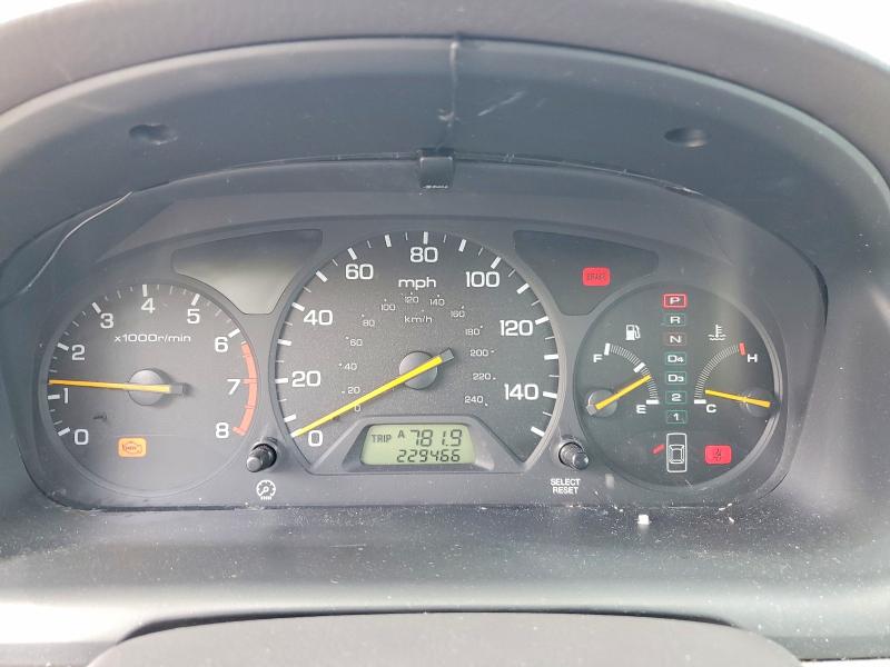 59743836 :رقم المزاد ، 1HGCG16552A064132 vin ، 2002 Honda Accord مزاد بيع