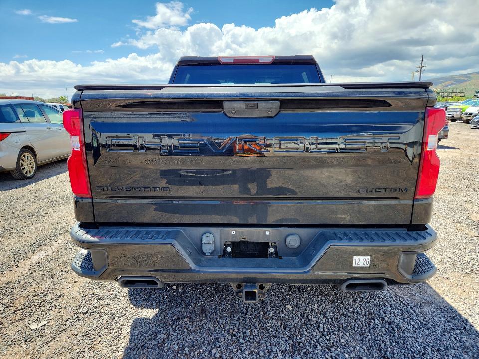 61071276 :رقم المزاد ، 3GCPYCEF3MG252865 vin ، 2021 Chevrolet Silverado مزاد بيع