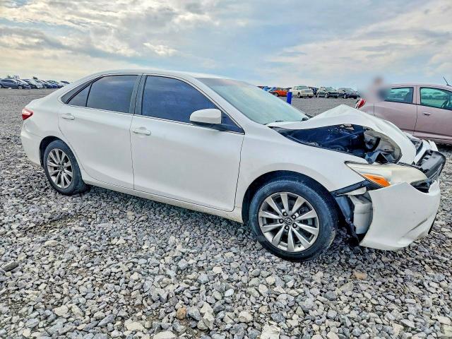 60010596 :رقم المزاد ، 4T1BF1FK1HU735446 vin ، 2017 Toyota Camry مزاد بيع