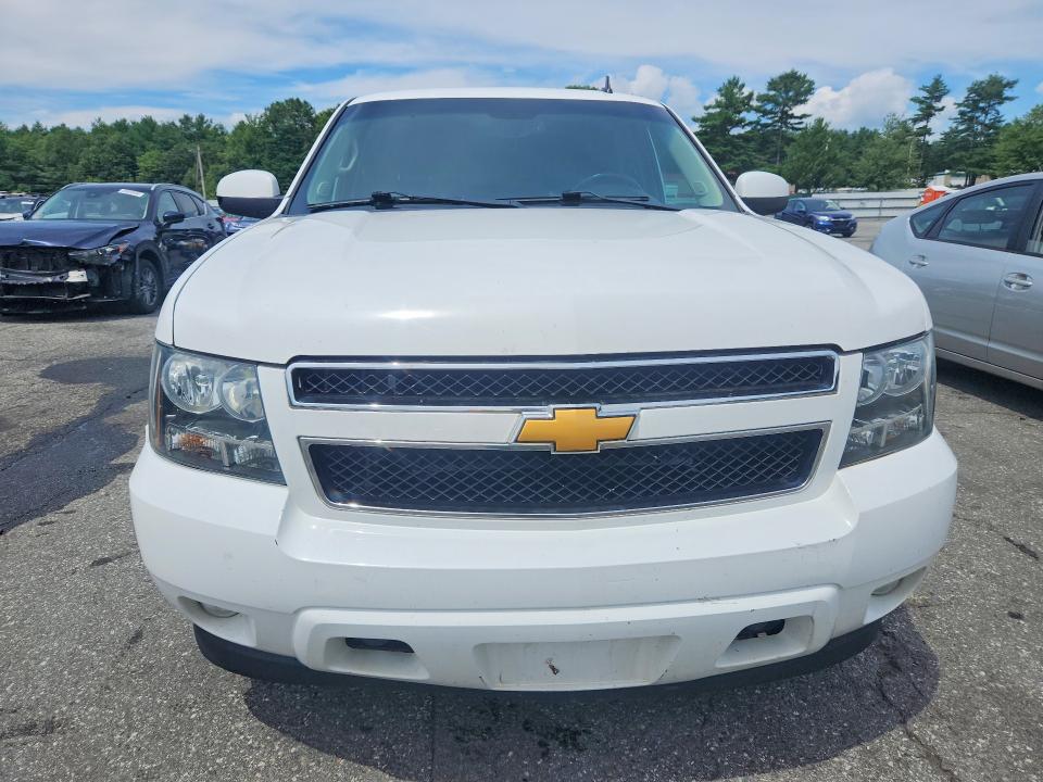 60850606 :رقم المزاد ، 1GNSKBE06ER238369 vin ، 2014 Chevrolet Tahoe مزاد بيع