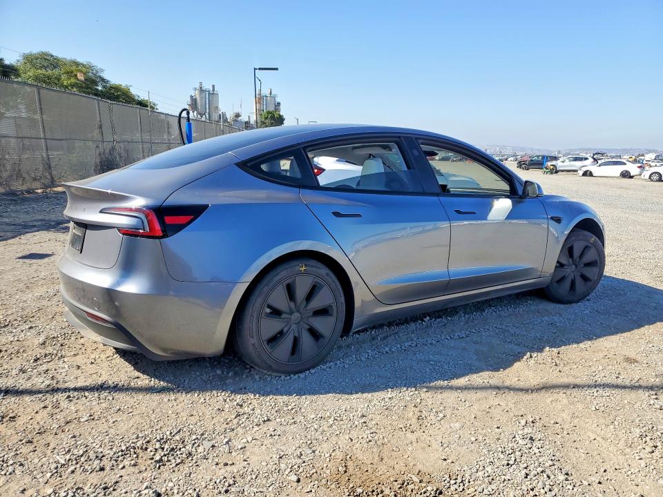 59729646 :رقم المزاد ، 5YJ3E1EAXSF064931 vin ، 2025 Tesla Model 3 مزاد بيع