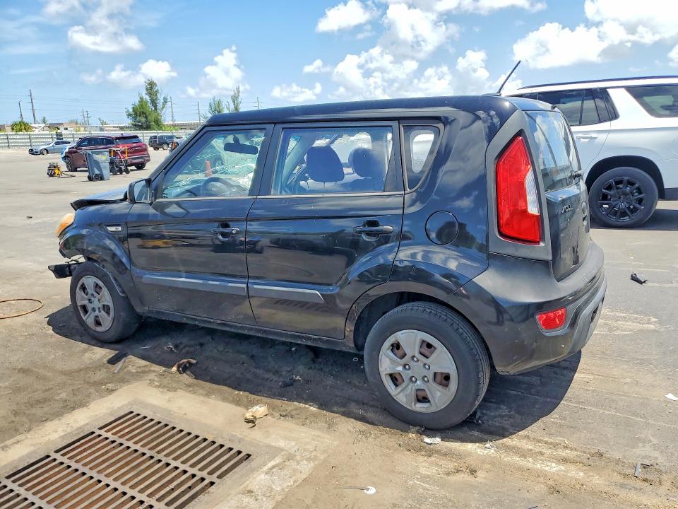 62336896 :رقم المزاد ، KNDJT2A57D7562752 vin ، 2013 Kia Soul مزاد بيع