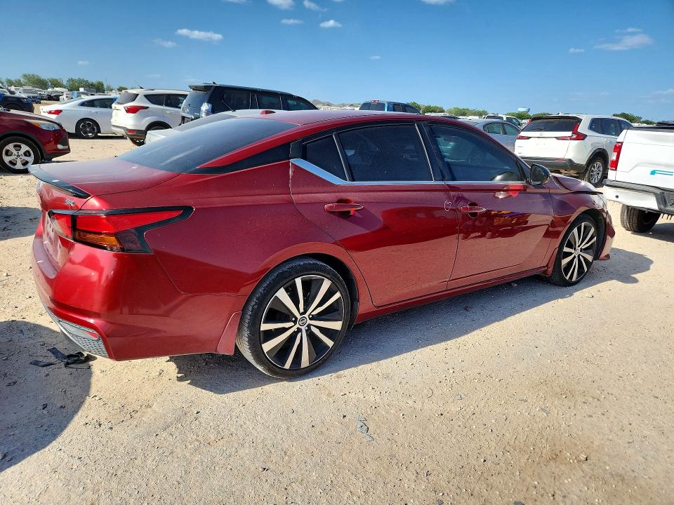 63566556 :رقم المزاد ، 1N4BL4CV0KC256046 vin ، 2019 Nissan Altima مزاد بيع
