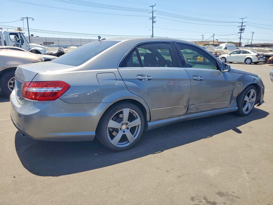 Продажа на аукционе авто 2012 Mercedes-benz E, vin: WDDHF5KBXCA608836, номер лота: 61686926
