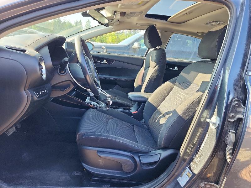 61125616 :رقم المزاد ، 3KPF54AD8ME315839 vin ، 2021 Kia Forte مزاد بيع