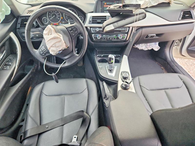 58266986 :رقم المزاد ، WBA8A9C50JK623147 vin ، 2018 Bmw 320 مزاد بيع