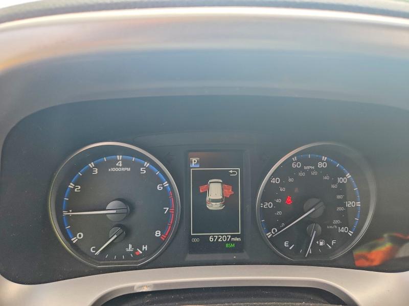 2018 Toyota Rav4 მანქანა იყიდება აუქციონზე, vin: JTMWFREVXJJ730043, აუქციონის ნომერი: 61195236