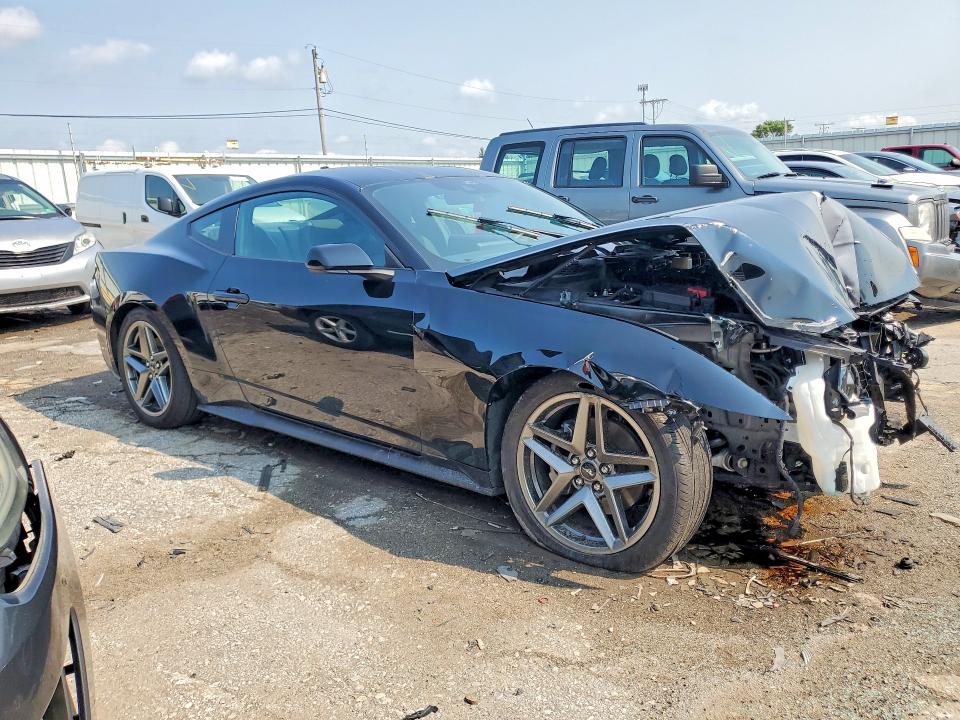 Продажа на аукционе авто 2024 Ford Mustang, vin: 1FA6P8TH5R5138113, номер лота: 62642246