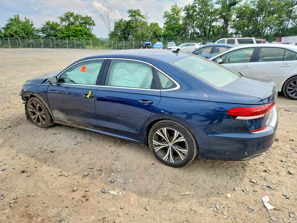 62679336 :رقم المزاد ، 1VWSA7A3XMC008177 vin ، 2021 Volkswagen Passat مزاد بيع