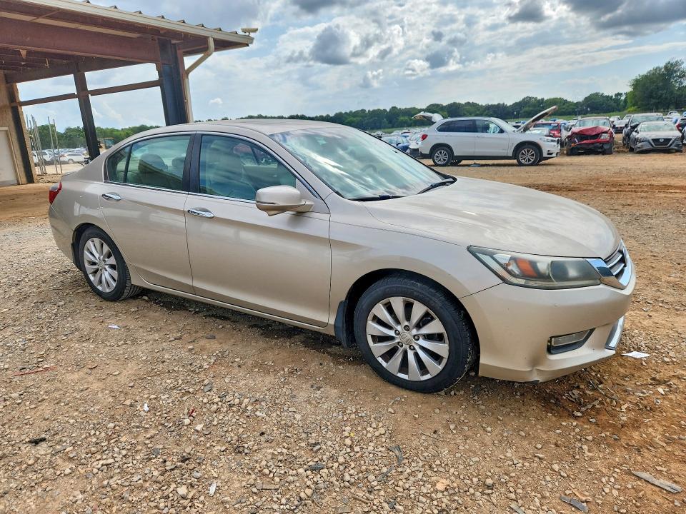 2013 Honda Accord მანქანა იყიდება აუქციონზე, vin: 1HGCR2F80DA097469, აუქციონის ნომერი: 62279036