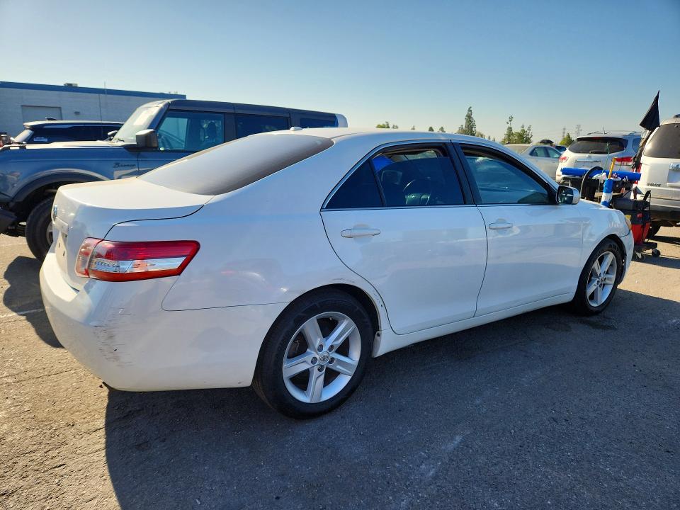 62000966 :رقم المزاد ، JTNBF3EK4A3000646 vin ، 2010 Toyota Camry مزاد بيع