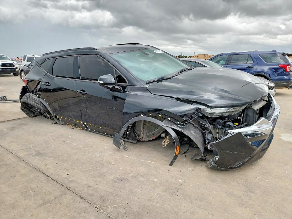 60831116 :رقم المزاد ، 3GNKBDRS8KS702939 vin ، 2019 Chevrolet Blazer مزاد بيع