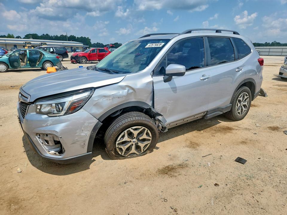 2020 Subaru Forester მანქანა იყიდება აუქციონზე, vin: JF2SKAGC3LH561907, აუქციონის ნომერი: 62679826
