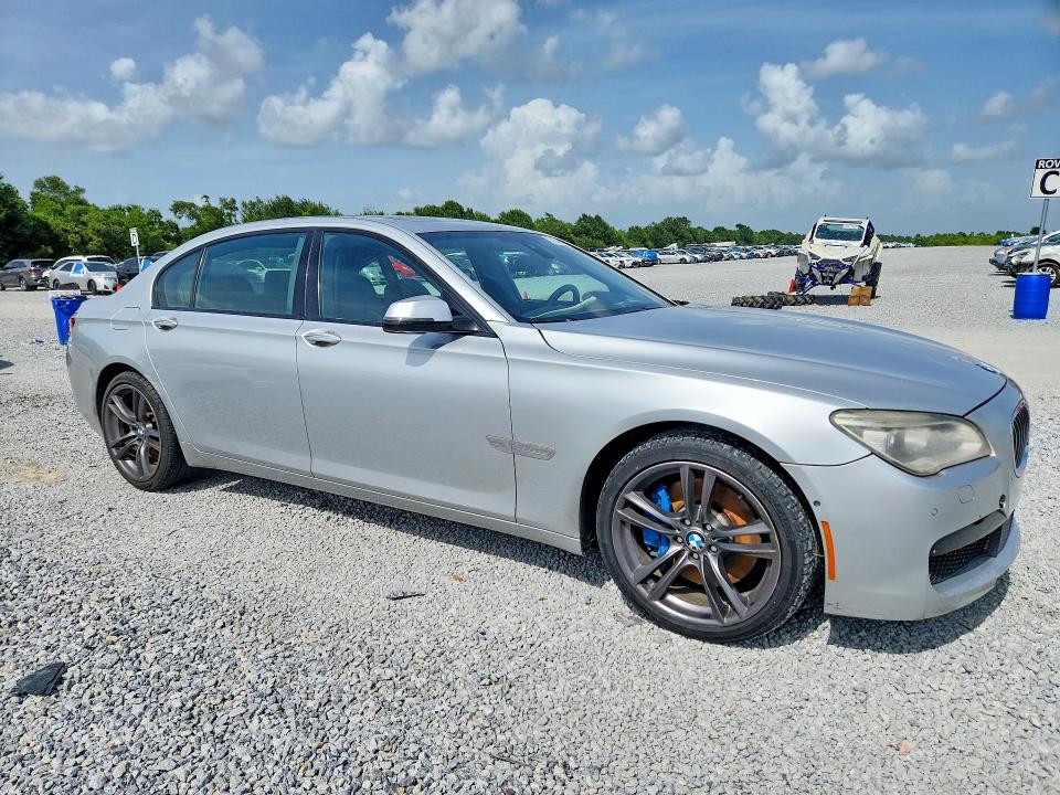 Продаж на аукціоні авто 2015 Bmw 750, vin: WBAYE8C59FD781884, номер лоту: 61346426