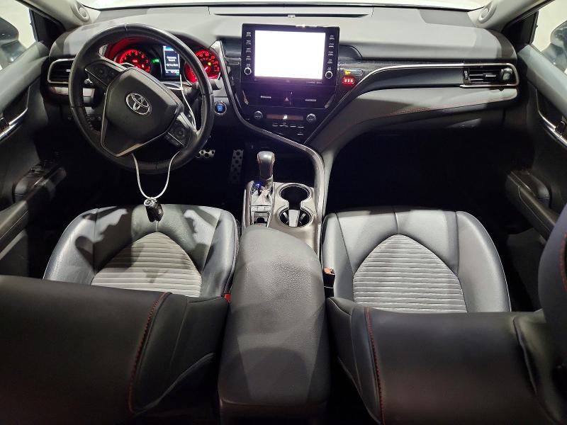 60878756 :رقم المزاد ، 4T1KZ1AK9NU066076 vin ، 2022 Toyota Camry مزاد بيع