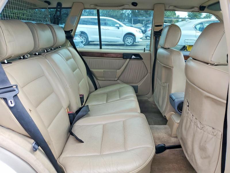 1992 Mercedes-benz 300 მანქანა იყიდება აუქციონზე, vin: WDBED90E2NF196598, აუქციონის ნომერი: 61047906