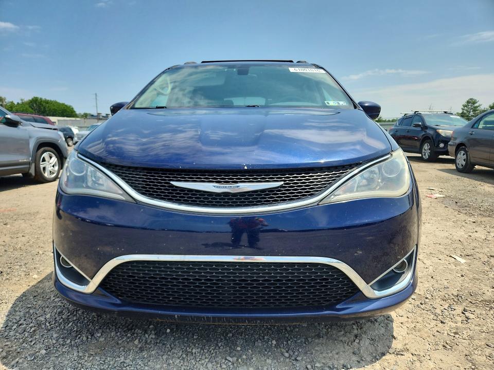 Продажа на аукционе авто 2017 Chrysler Pacifica, vin: 2C4RC1BG6HR523166, номер лота: 61001016