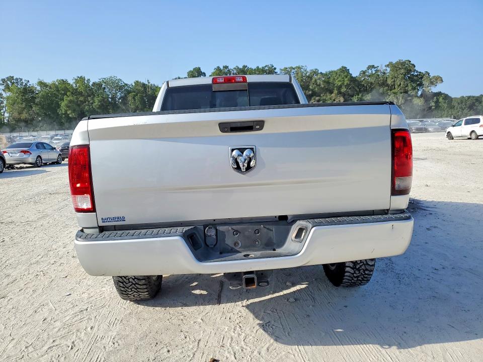 60432606 :رقم المزاد ، 3C6JR6AG0FG559603 vin ، 2015 Ram 1500 مزاد بيع