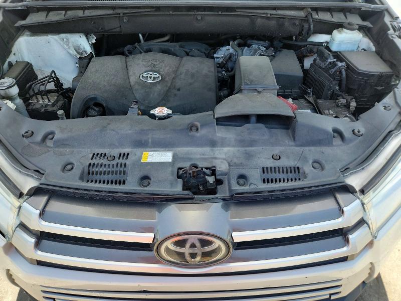 2019 Toyota Highlander მანქანა იყიდება აუქციონზე, vin: 5TDKZRFH0KS342774, აუქციონის ნომერი: 60767966