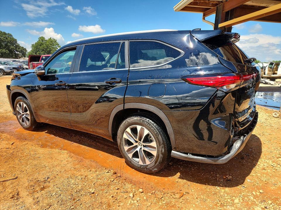 Продаж на аукціоні авто 2023 Toyota Highlander, vin: 5TDKDRAH5PS025070, номер лоту: 61214766