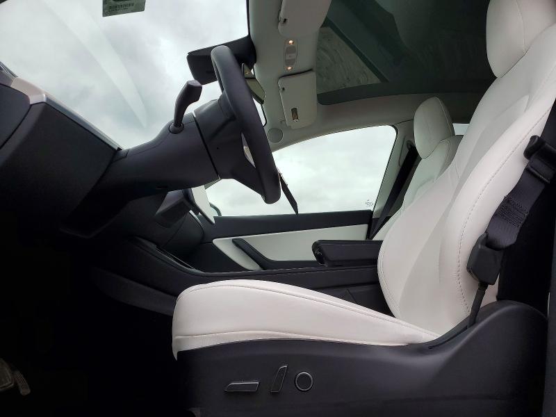 Продажа на аукционе авто 2022 Tesla Model Y, vin: 7SAYGAEEXNF361370, номер лота: 60311636