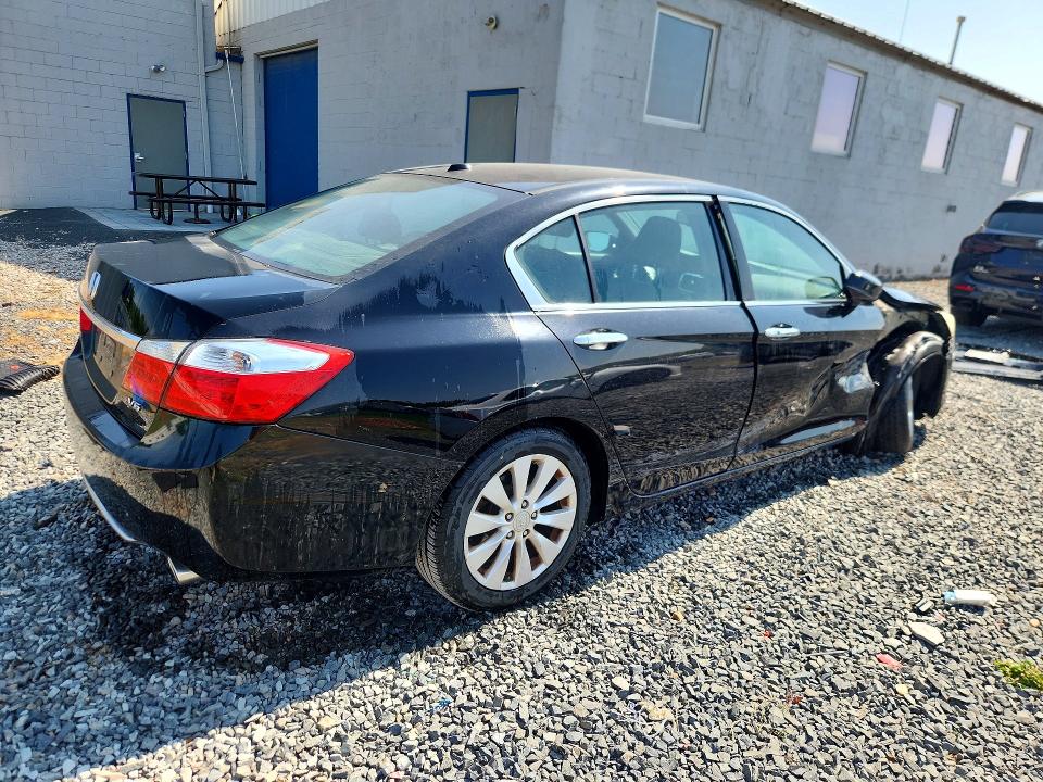Продажа на аукционе авто 2013 Honda Accord, vin: 1HGCR3F80DA011308, номер лота: 61413076