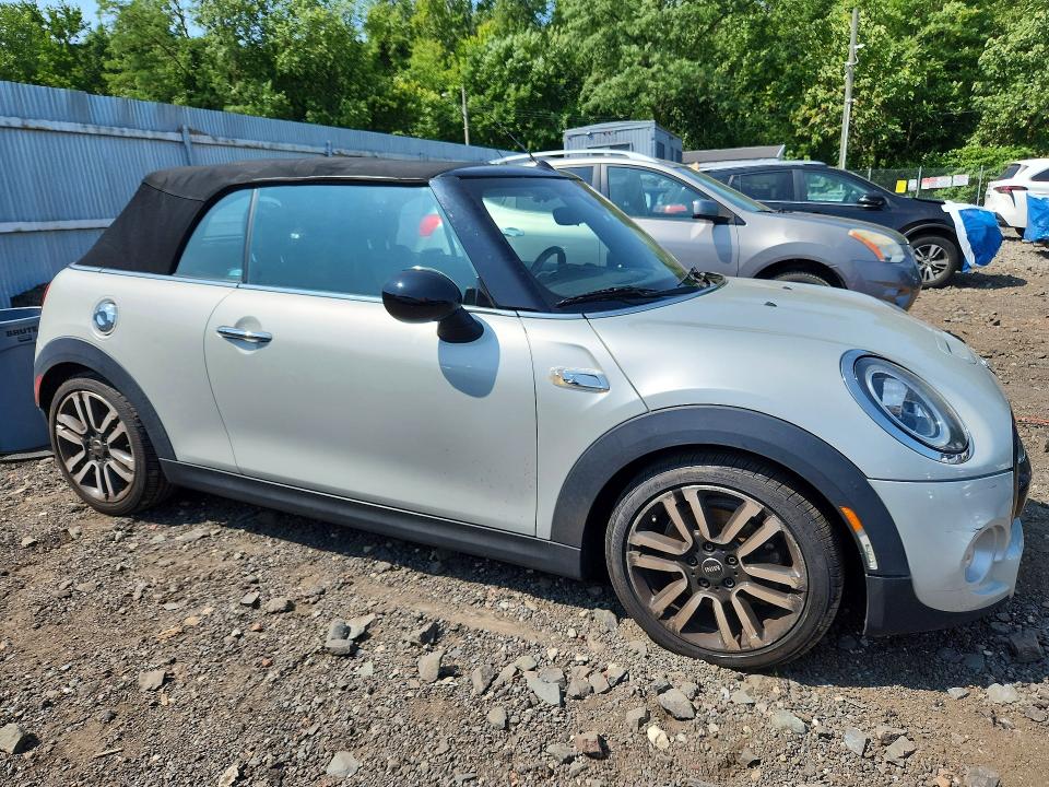 Продажа на аукционе авто 2019 Mini Cooper, vin: WMWWG9C50K3E40190, номер лота: 61418316