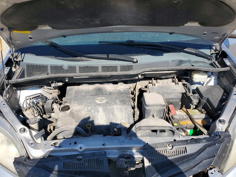 59289056 :رقم المزاد ، 5TDKK3DC3BS072593 vin ، 2011 Toyota Sienna مزاد بيع