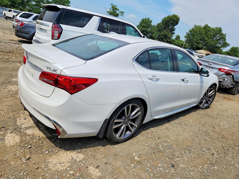 2019 Acura Tlx მანქანა იყიდება აუქციონზე, vin: 19UUB2F88KA002744, აუქციონის ნომერი: 61200646