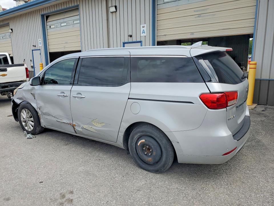 63028246 :رقم المزاد ، KNDMC5C13F6022719 vin ، 2015 Kia Sedona مزاد بيع