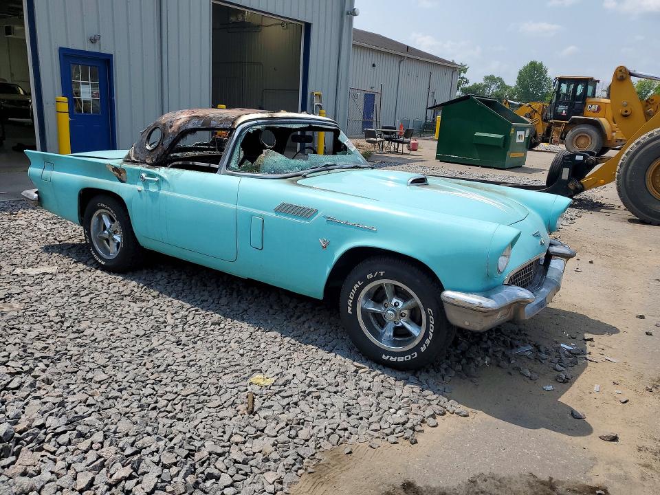 63016056 :رقم المزاد ، D7FH296873 vin ، 1957 Ford Thundrbird مزاد بيع